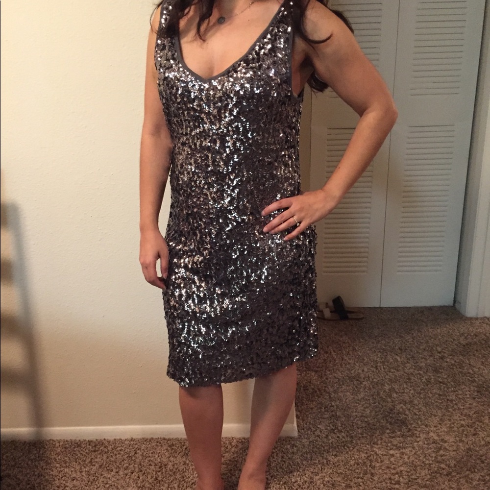 ⭐️SALE⭐️Stunning Sparkly Sleeveless Tunic / Dress